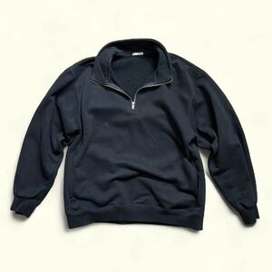 Black GU half zip sweatshirt - minimalist pullover